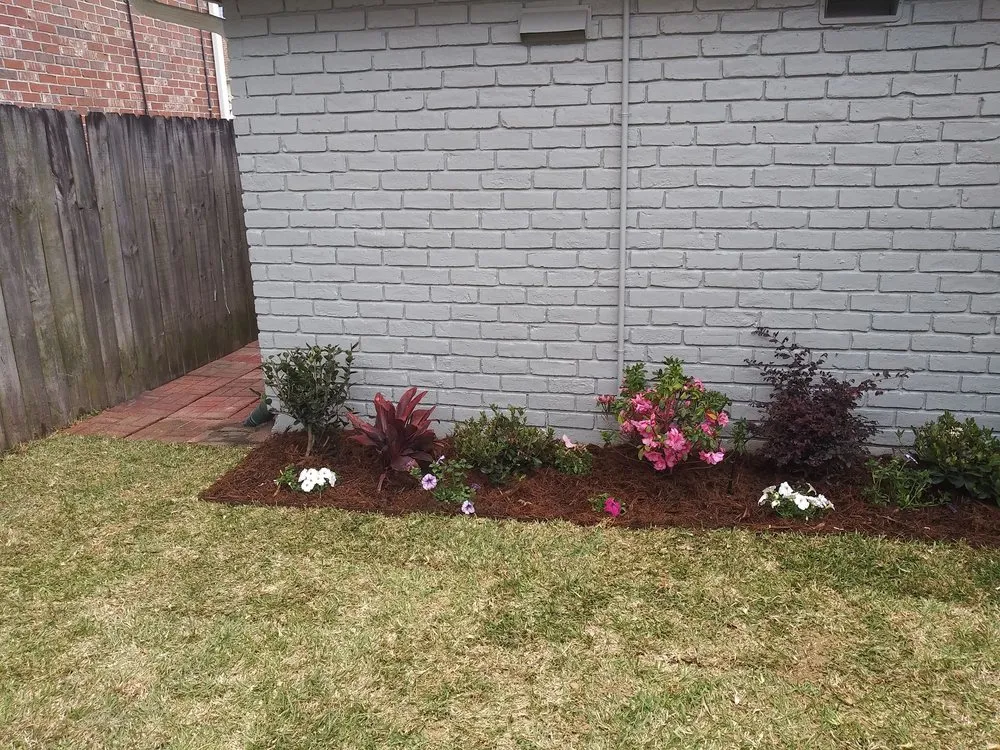 Affordable outdoor landscaping in Metairie, LA by Rajun Cajun Landscaping & construction