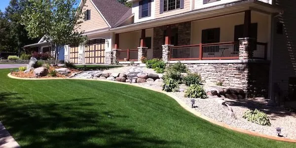 Reliable yard cleanup service experts serving Chatham, IL - Rakes Landscaping, Lawncare and Border Solutions