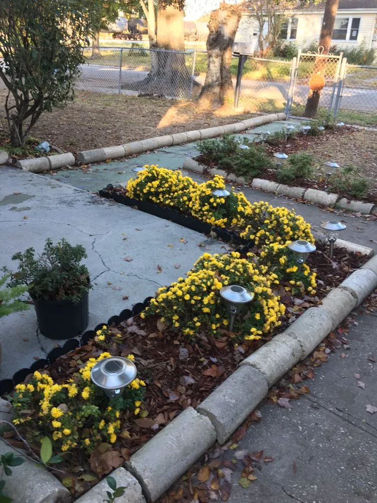 Professional landscape design in Jefferson, LA by R.Allen's Lawn Care, Landscaping,and Complete Yard Maintenance