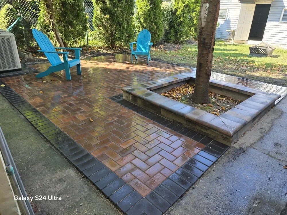 Professional residential landscaping in Chicago, IL by R.A.M. Landscape & Patio Design