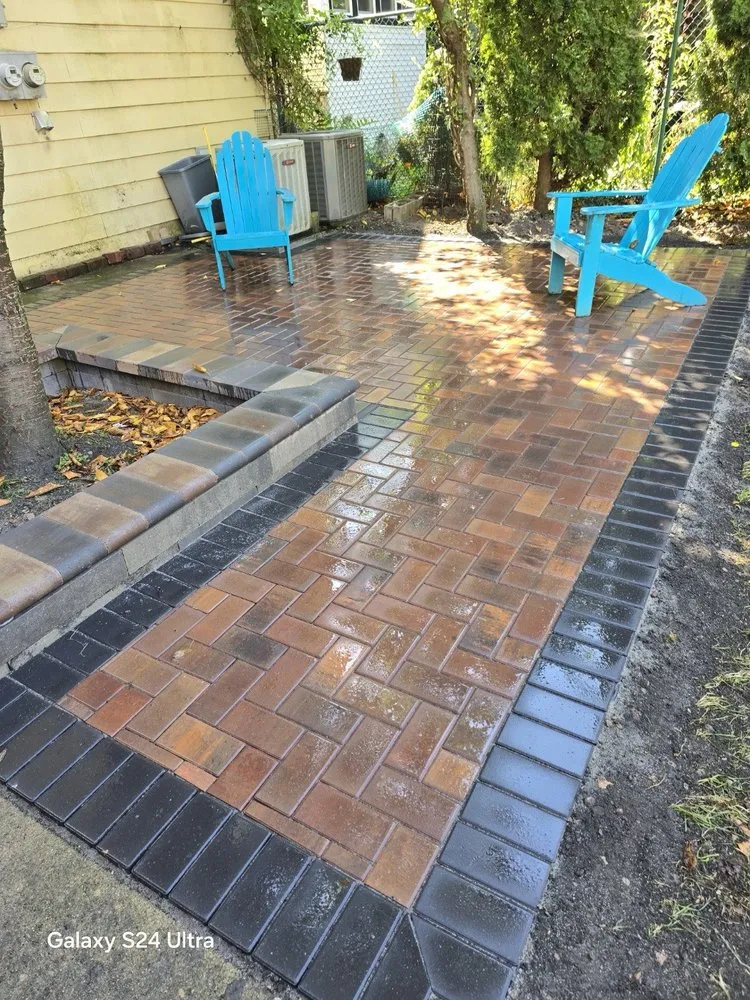 Professional outdoor landscaping experts serving Chicago, IL - R.A.M. Landscape & Patio Design