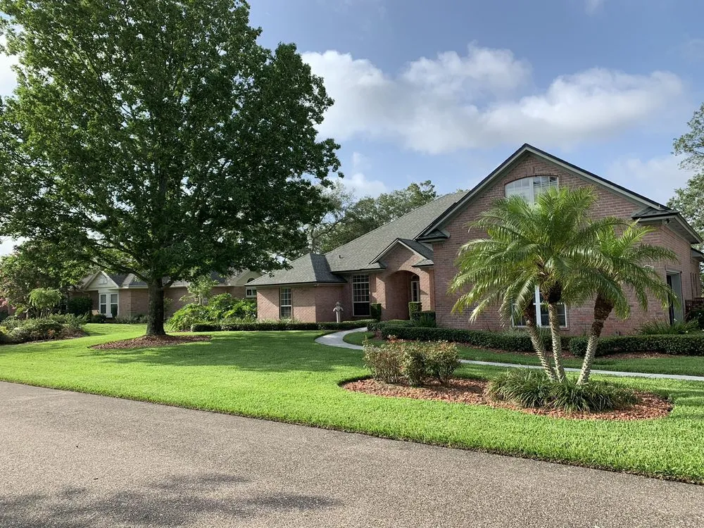 Affordable garden landscaping in Jacksonville, FL - Rambo's Affordable Lawn & Landscaping