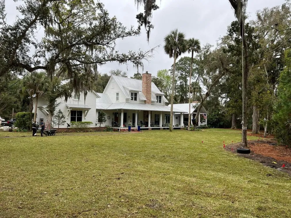 Custom yard cleanup service in Jacksonville, FL - Rambo's Sod & Mulch