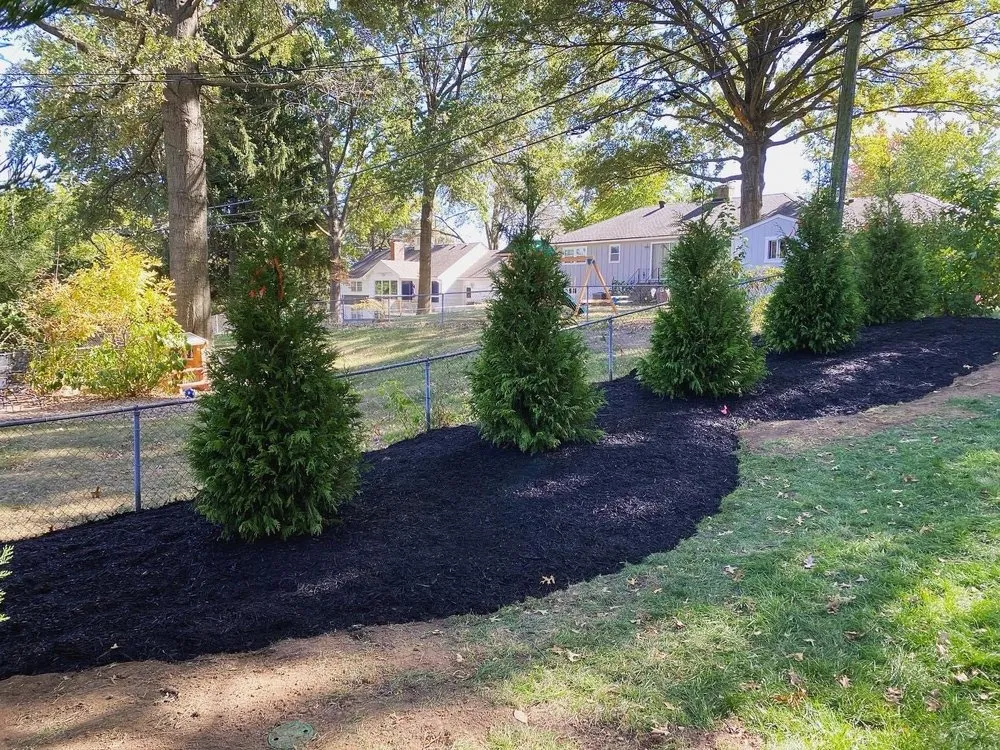 Custom garden landscaping experts serving Gardner, KS - Ramey Lawn & Landscape
