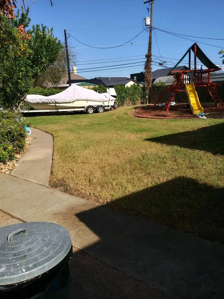 Custom residential landscaping experts serving Corpus Christi, TX - Ramires Lawncare