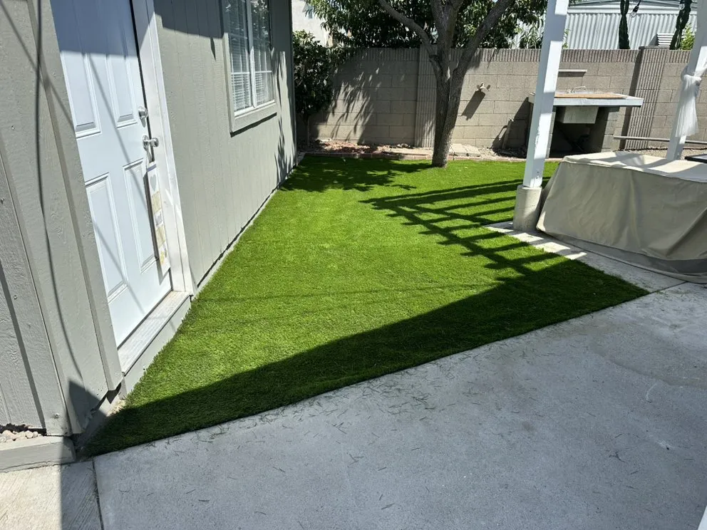 Affordable yard maintenance for homes across Los Angeles, CA - Ramirez Artscape