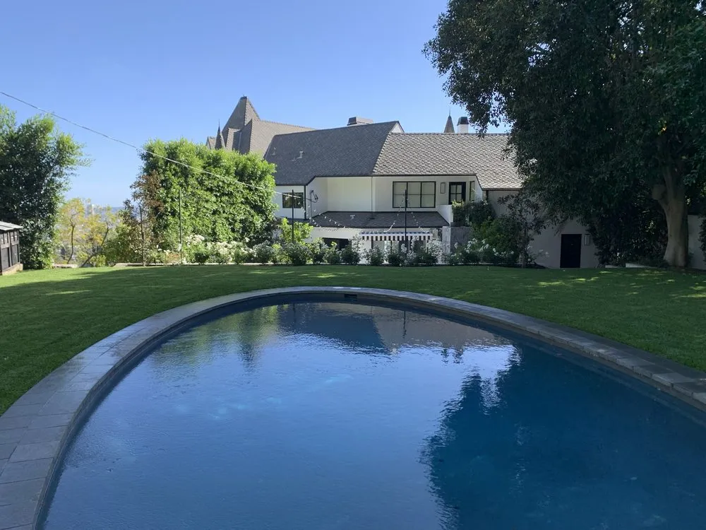 Custom landscape design in Los Angeles, CA by Ramirez brothers landscaping