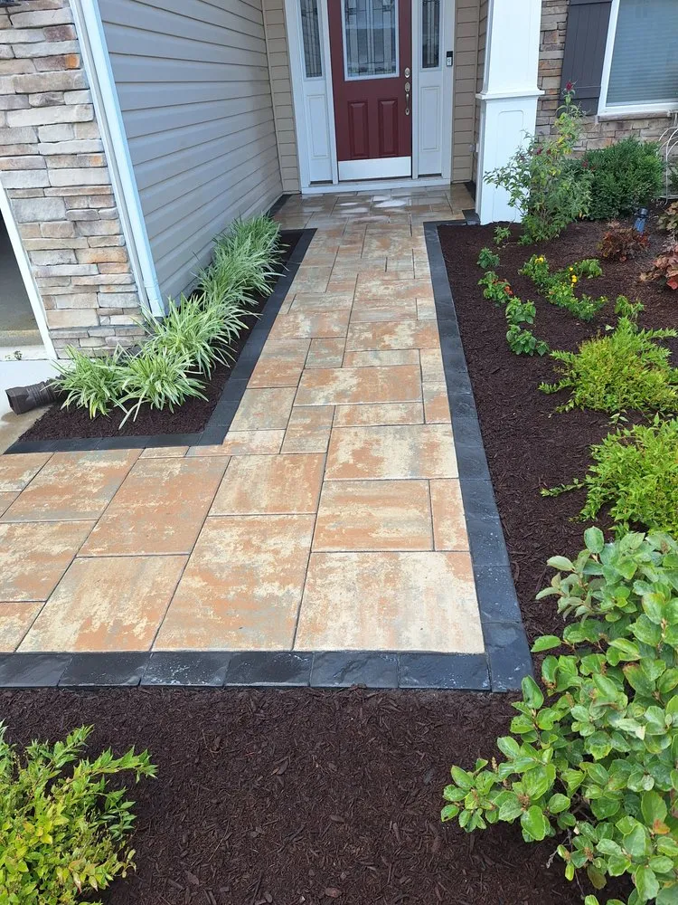 Expert residential landscaping in Annapolis, MD by Ramirez Hardscapes & Landscaping