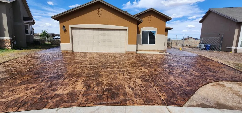 Local yard maintenance for beautiful yards in El Paso, TX by Ramirez Landscape & Maintenance