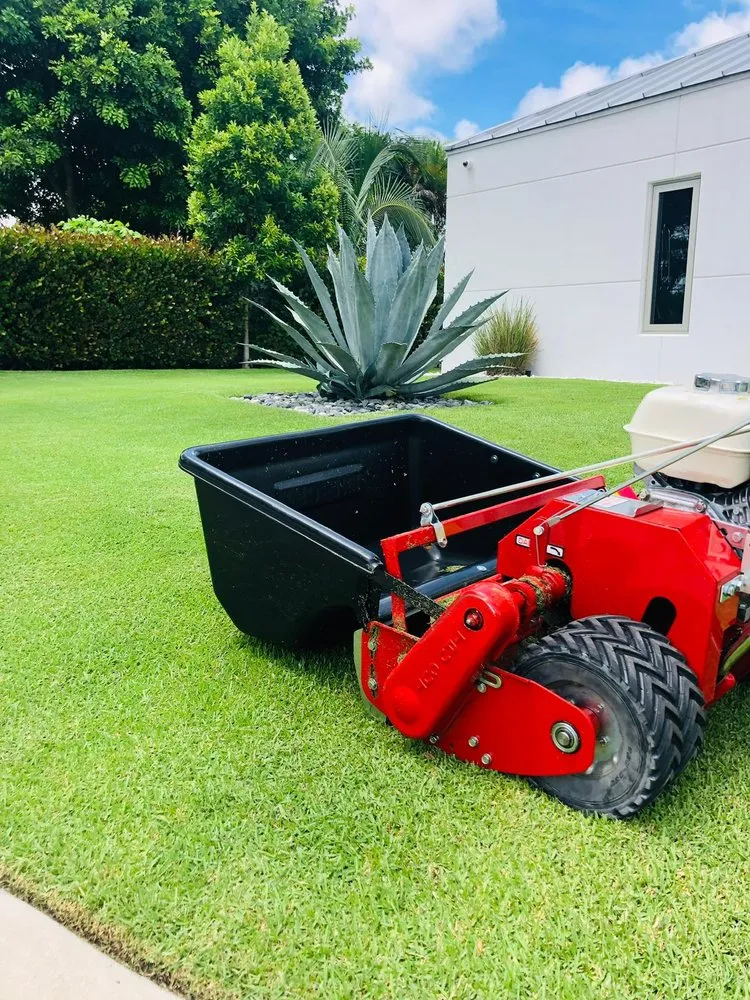 Custom residential landscaping experts serving Jupiter, FL - Ramirez Landscape Maintenance