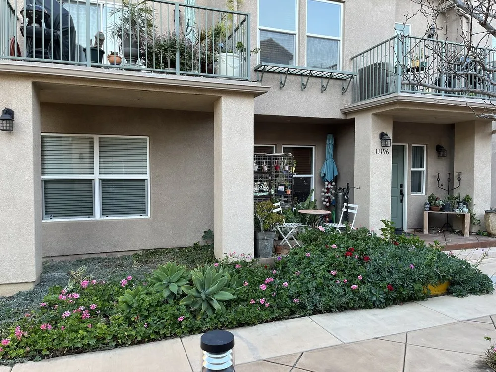 Custom garden landscaping for year-round maintenance in Oxnard, CA by Ramirez Landscape