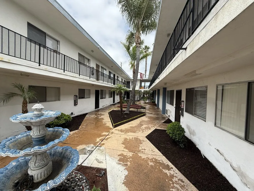 Professional lawn care service in San Fernando Valley, CA - Ramirez Landscape