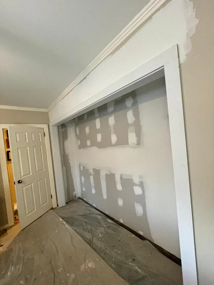 Professional yard cleanup service for homes in White Plains, NY by Ramirez Landscaping & Renovation