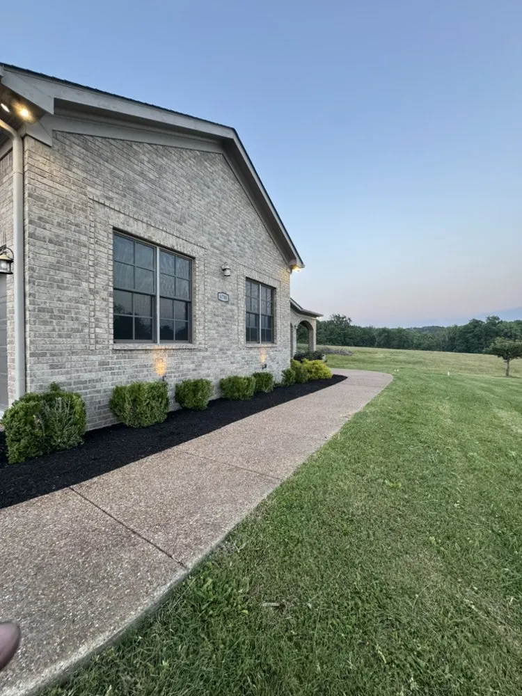 Local residential landscaping for homes in Nashville, TN by Ramirez Landscaping and Hardscape