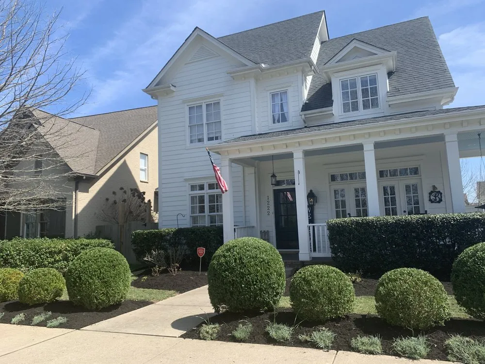 Top-rated yard cleanup service for homes in Nashville, TN by Ramirez Landscaping and Hardscape