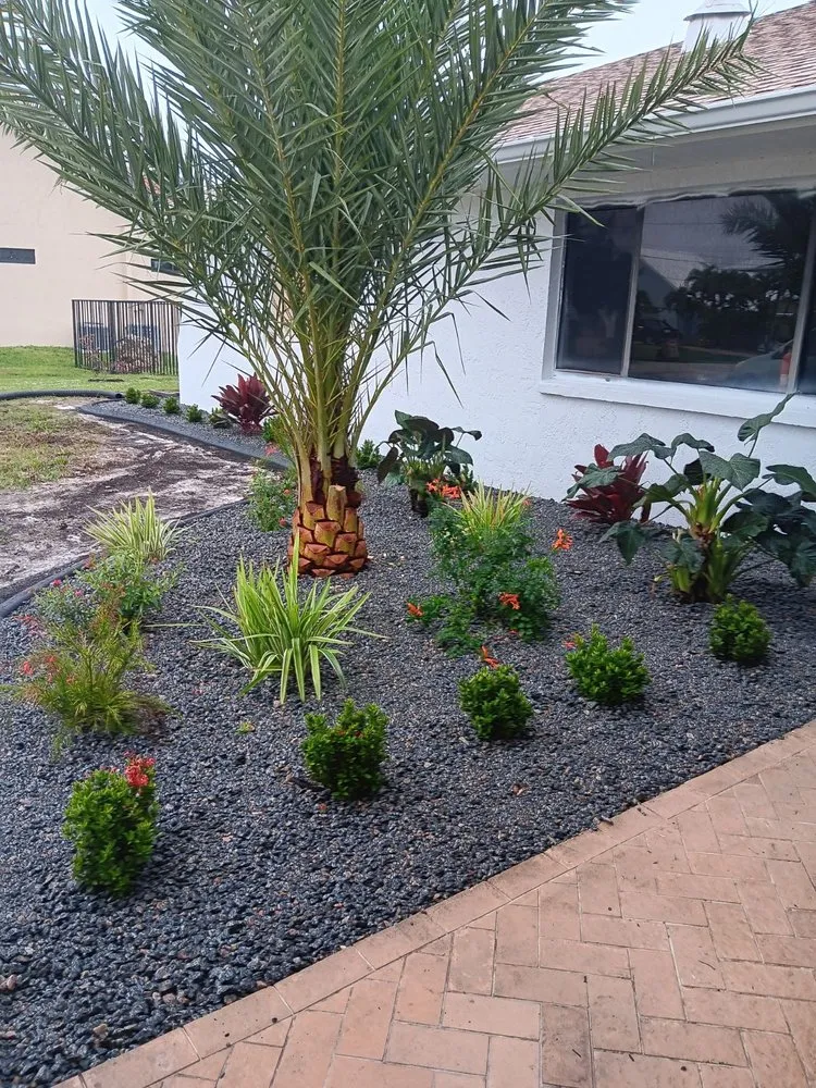 Custom garden landscaping experts serving Cape Coral, FL - Ramirez Landscaping