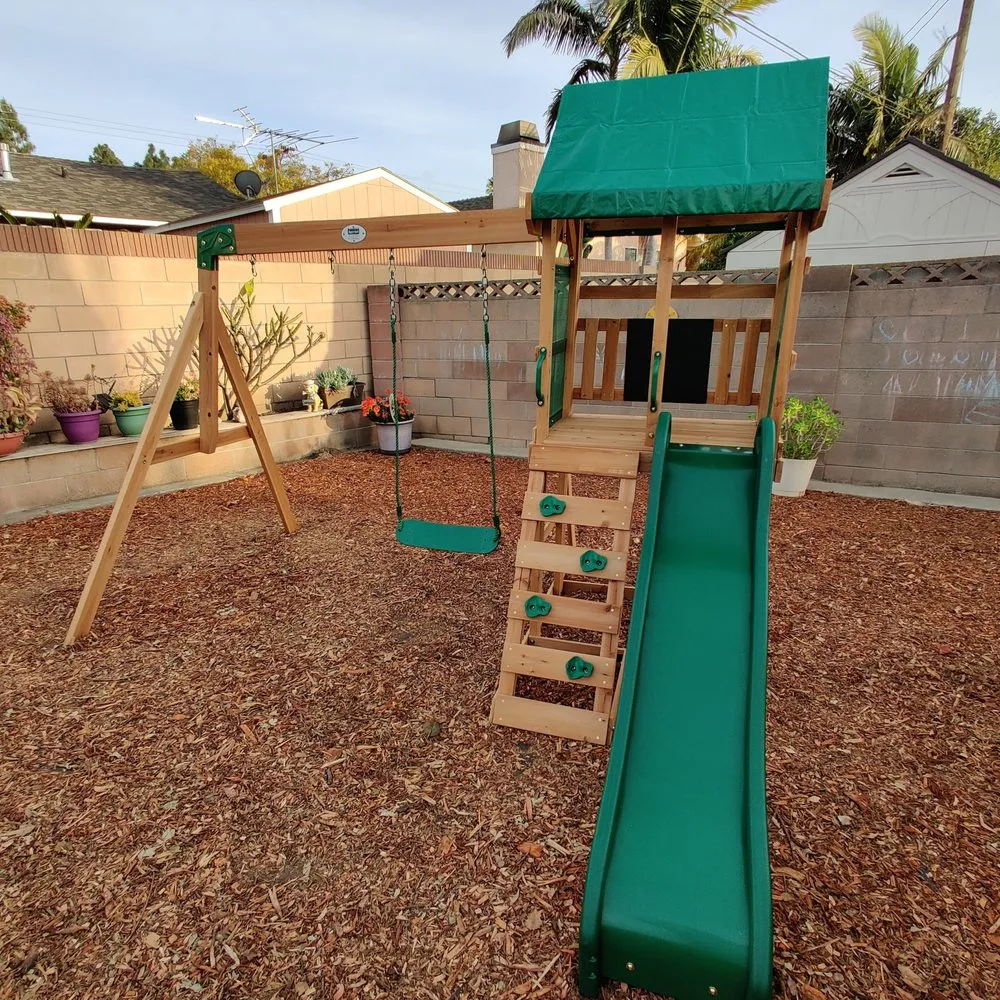 Custom yard maintenance experts serving Long Beach, CA - Ramirez Landscaping