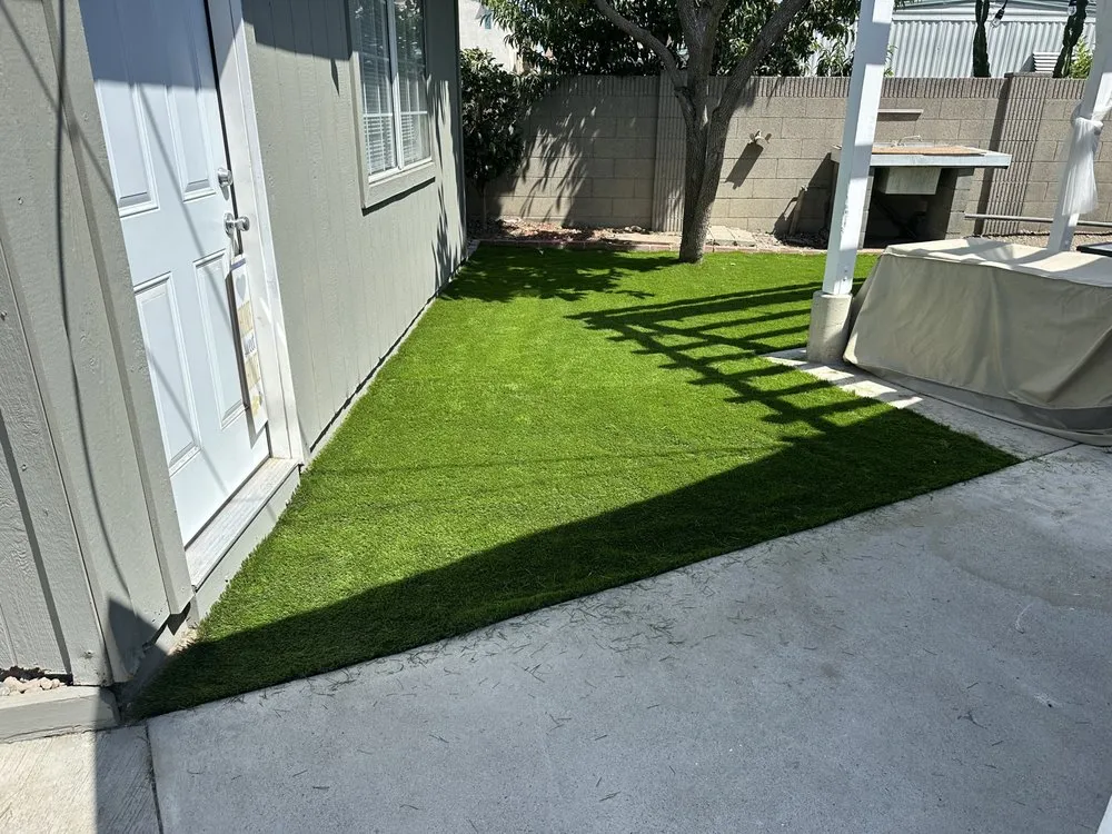 Affordable lawn mowing service with custom design in Los Angeles, CA by Ramirez Landscaping