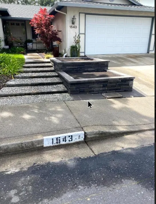 Affordable lawn care service experts serving Oakland, CA - Ramirez Landscaping