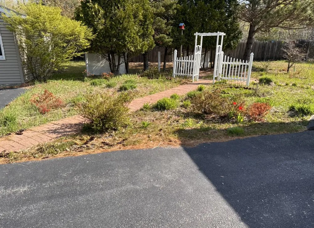 Custom lawn mowing service in Portland, ME - Ramirez Landscaping