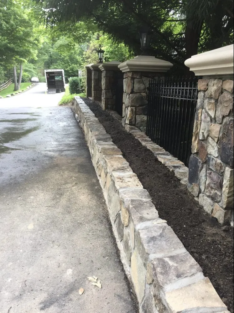 Custom lawn care service for homes across Woodbridge, VA - Ramirez Landscaping Services