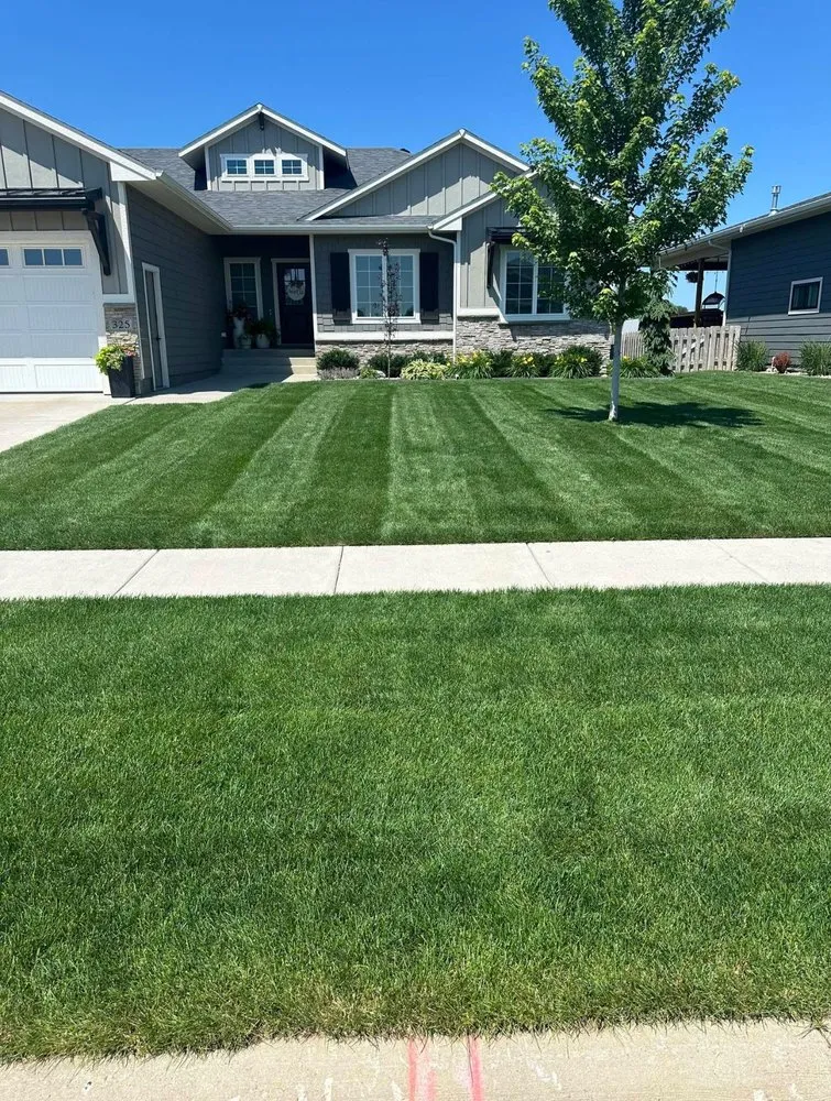 Local residential landscaping experts serving Sioux Falls, SD - Ramirez landscaping