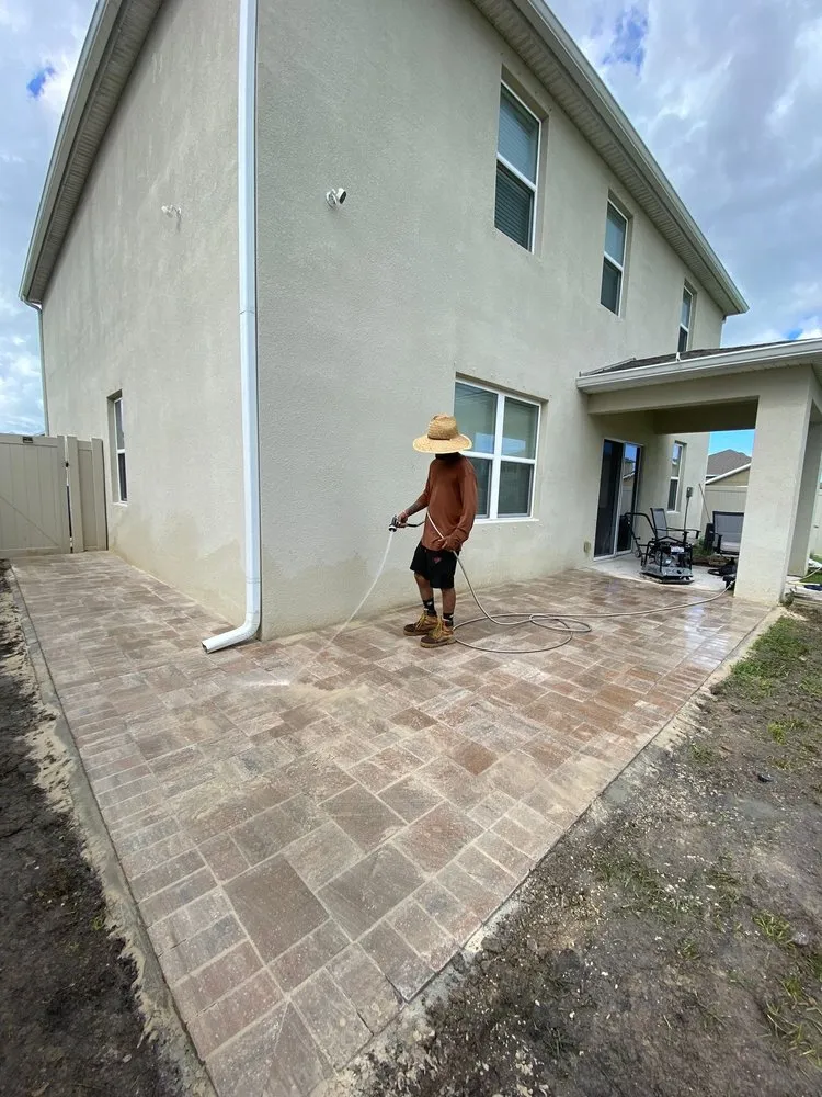 Professional garden landscaping in Cocoa, FL by Ramirez Landscaping y Pavers