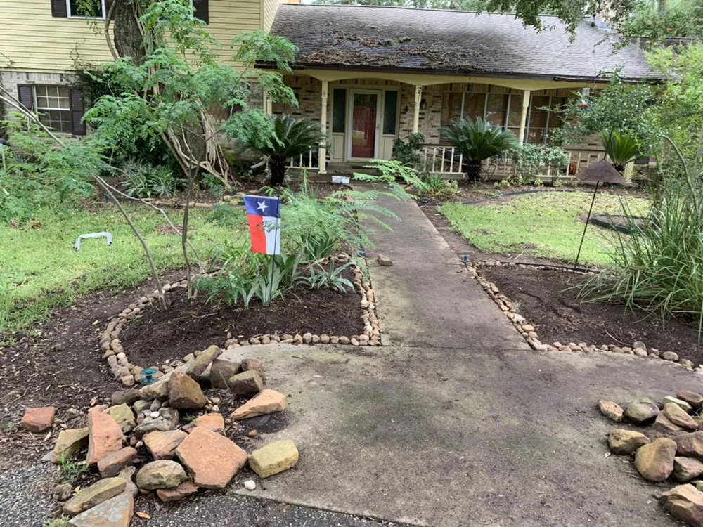 Expert lawn care service for beautiful yards in Alvin, TX by Ramirez lawncare