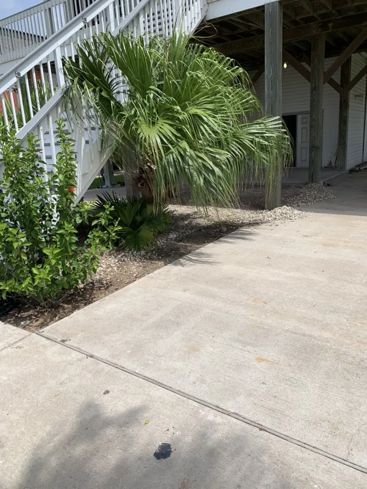 Top-rated landscape installation in Alvin, TX - Ramirez lawncare