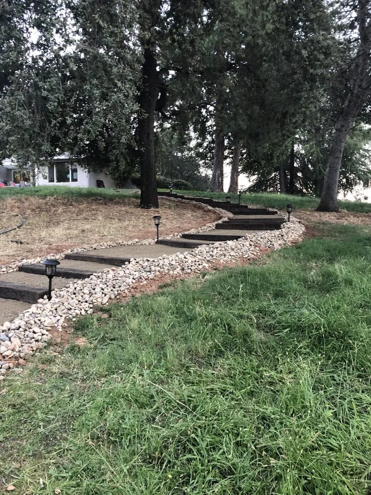 Reliable lawn care service in Lincoln, CA by Ramirez Lawns