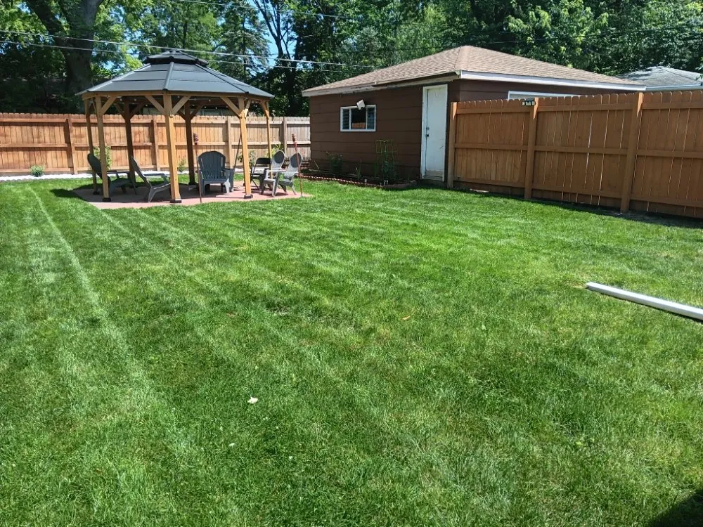 Custom garden landscaping in Elmwood Park, IL by Ramirez Mowing & Garden