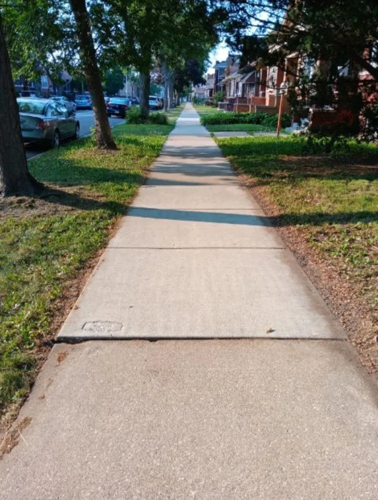 Local lawn mowing service with custom design in Elmwood Park, IL by Ramirez Mowing & Garden