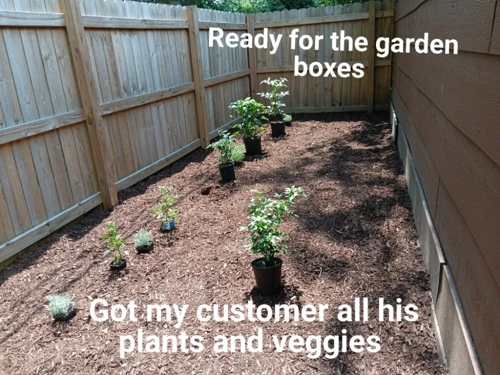 Trusted residential landscaping for year-round maintenance in Elmwood Park, IL by Ramirez Mowing & Garden