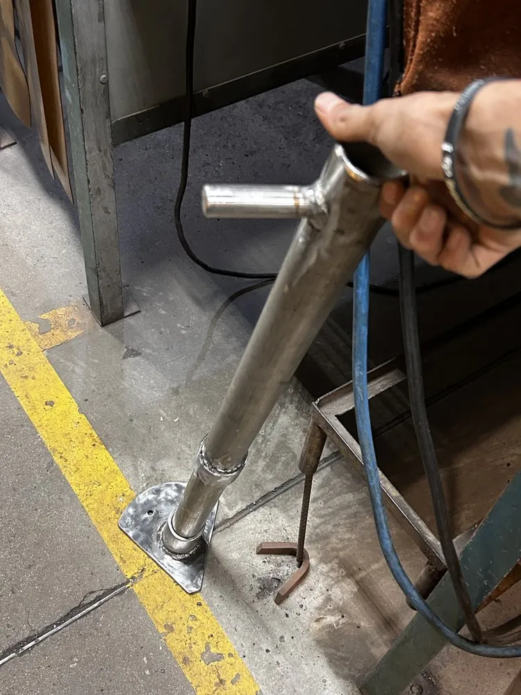 Top-rated yard maintenance for beautiful yards in Los Angeles, CA by Ramirez Welding and Landscaping