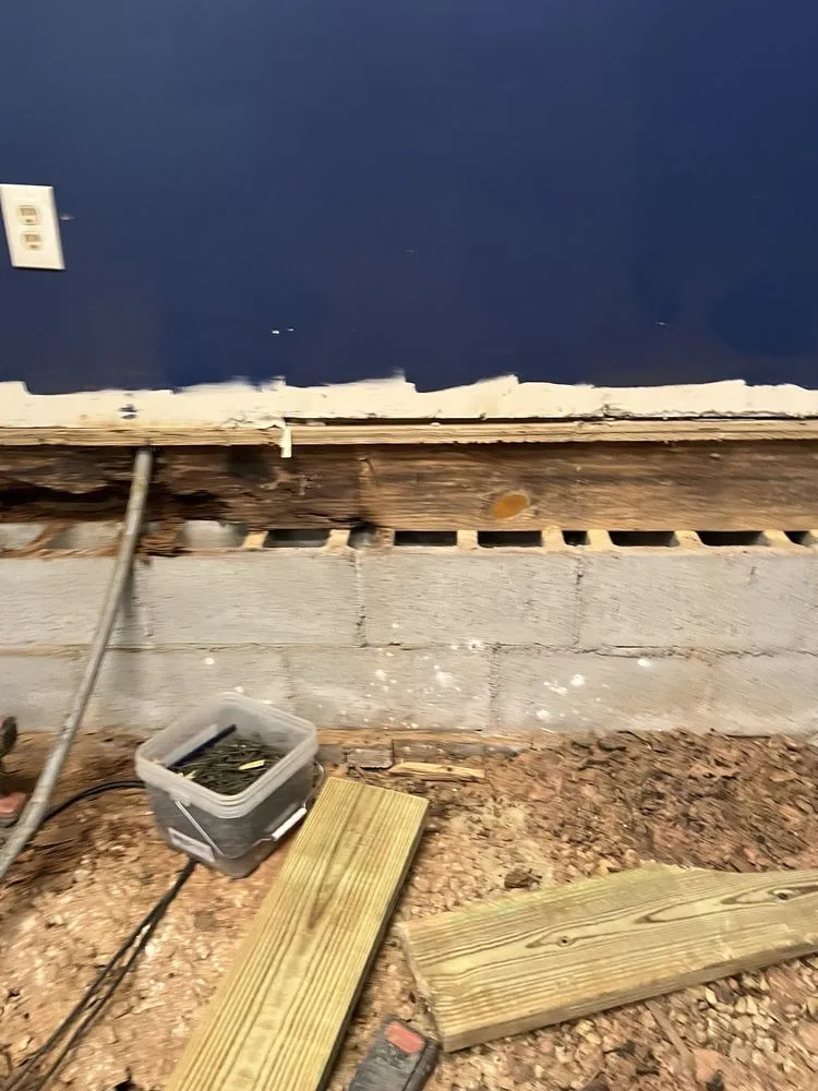 Reliable outdoor landscaping in New Bern, NC by Ramirez wood replacement