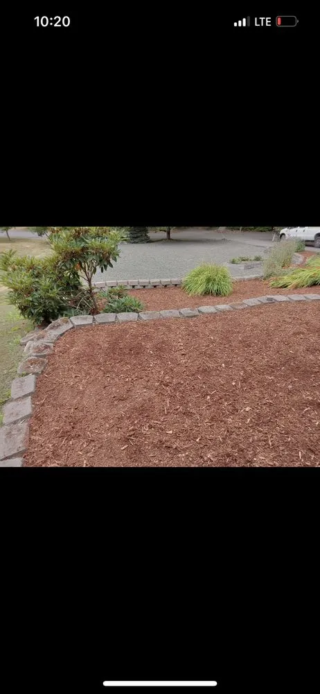 Local landscape installation for beautiful yards in Bremerton, WA by Ramiro Matías Lorenzo Landscaping