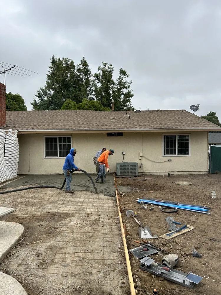 Local garden landscaping in Riverside, CA by Ramiro’s tree service & landscaping