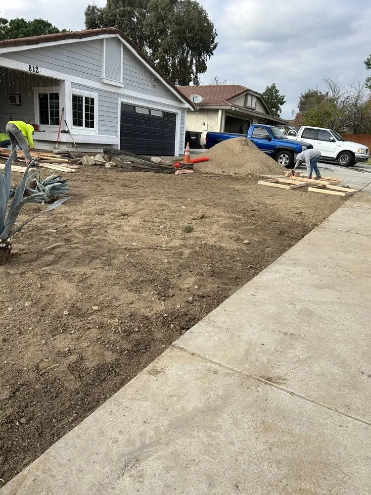 Expert outdoor landscaping experts serving Riverside, CA - Ramiro’s tree service & landscaping