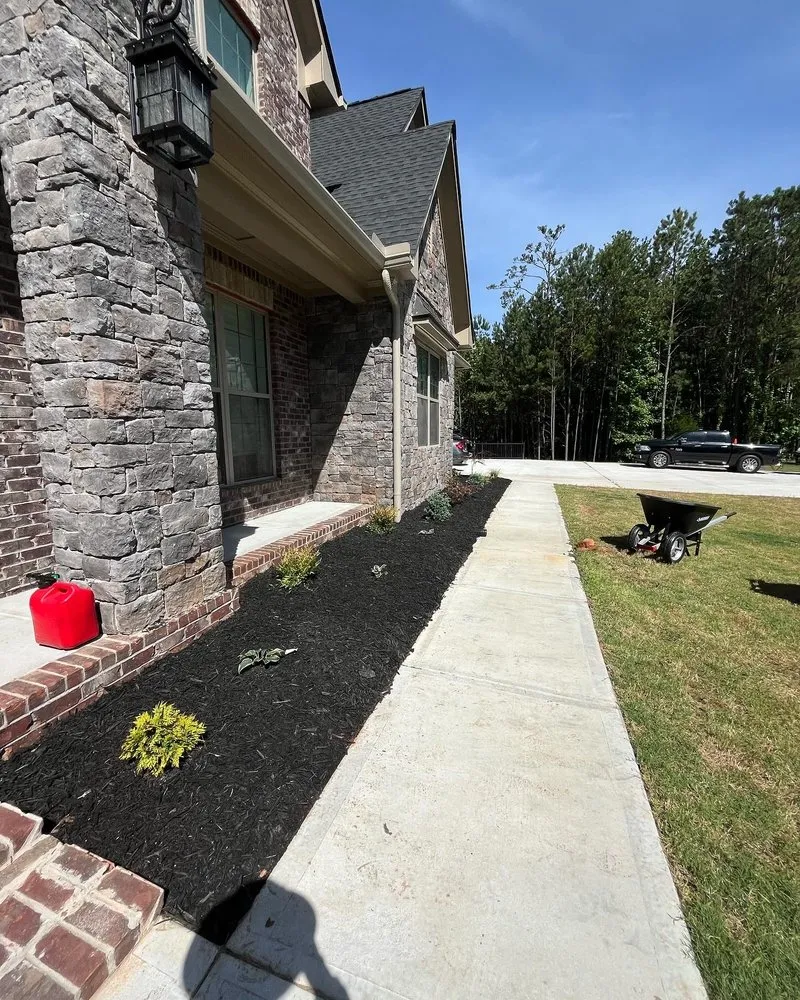 Top-rated yard cleanup service in Marietta, GA by Ramon Lawn Maintenance