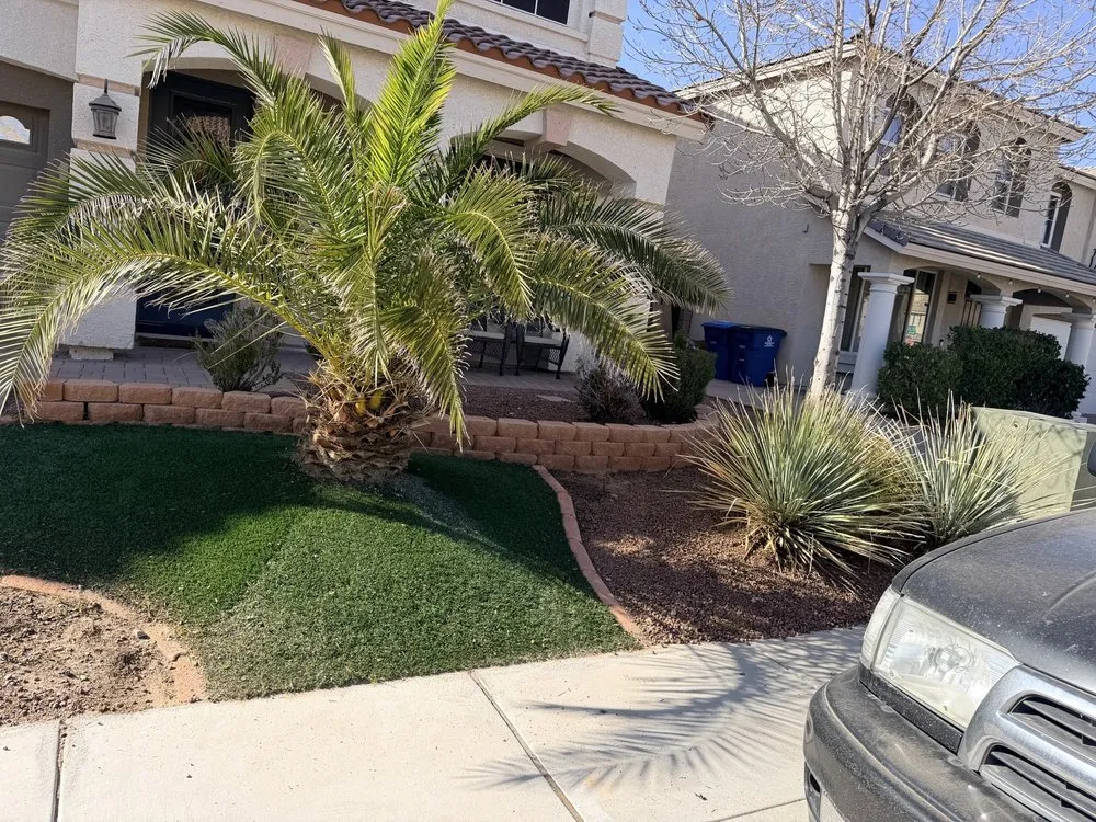 Custom garden landscaping for beautiful yards in Las Vegas, NV by Ramon's Yard Maintenance