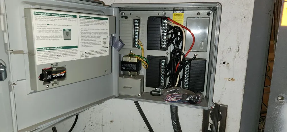 Custom lawn mowing service experts serving Santa Maria, CA - Ramos Complete Maintenance