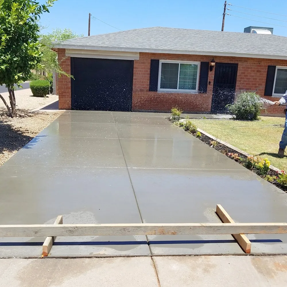 Reliable lawn care service for year-round maintenance across Phoenix, AZ - Ramos Concret & Landscaping