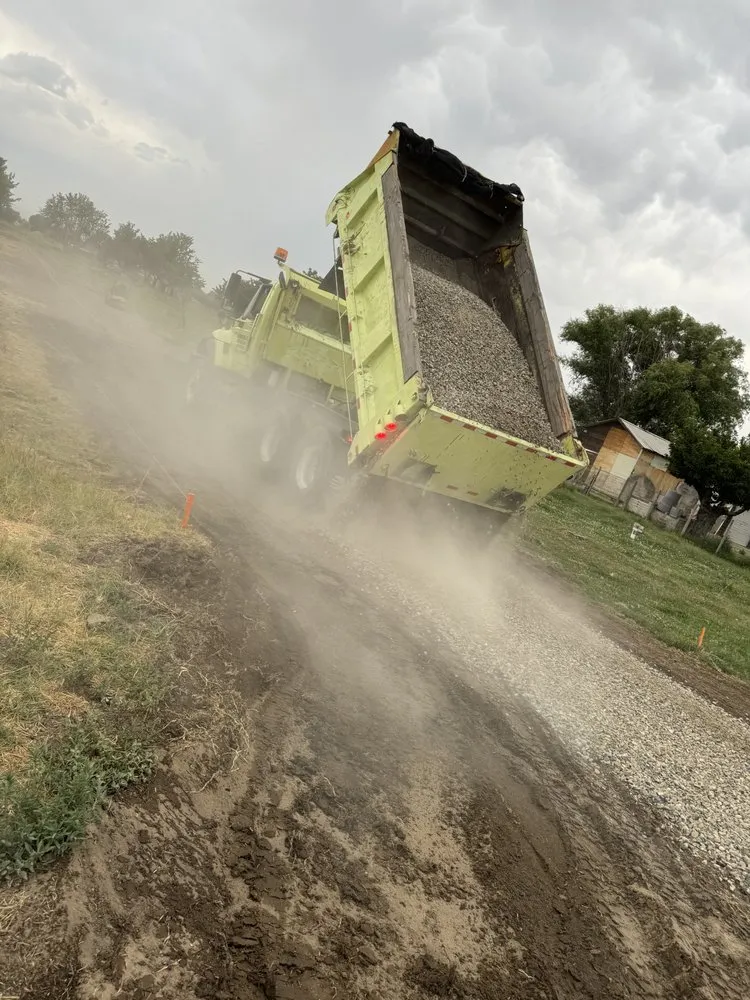 Reliable yard maintenance experts serving Pasco wa, WA - Ramos Concrete