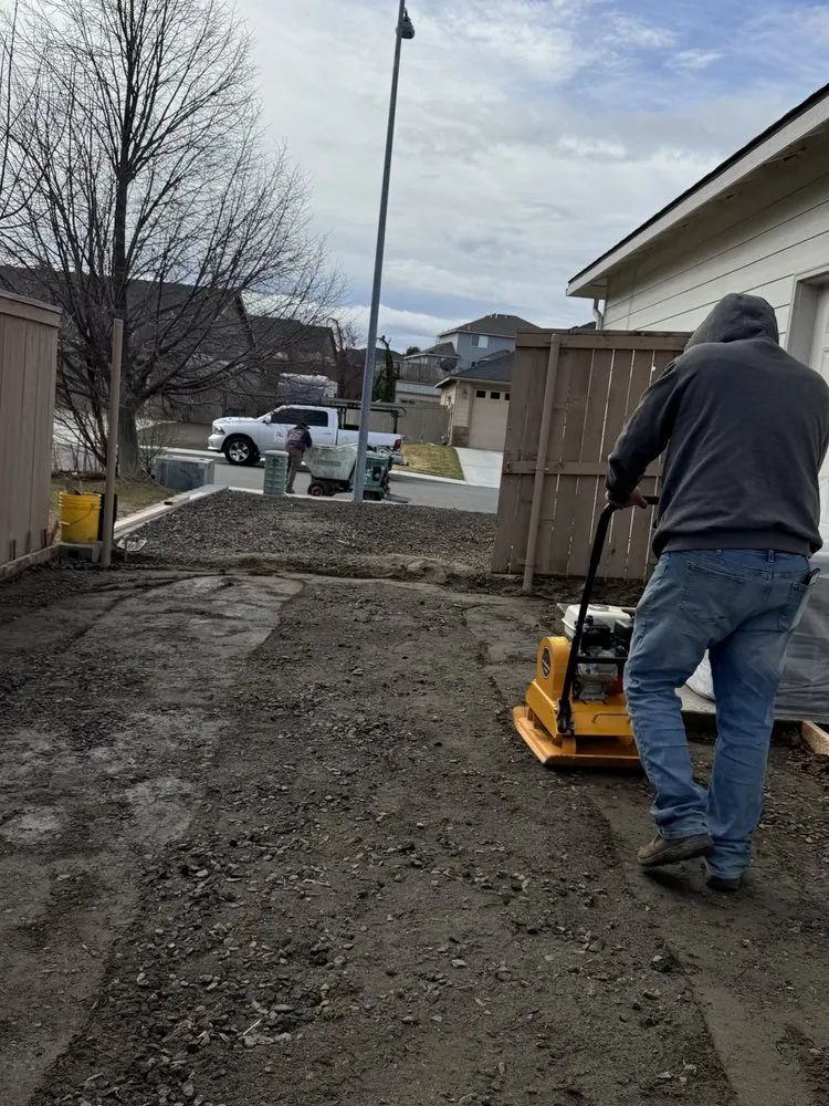 Expert yard cleanup service in Pasco wa, WA by Ramos Concrete