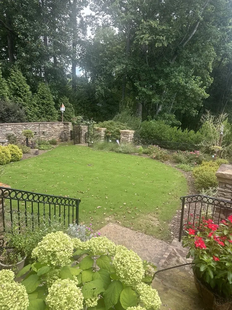 Trusted lawn mowing service in Canton, GA - Ramos Landscaping And Retaining Wall