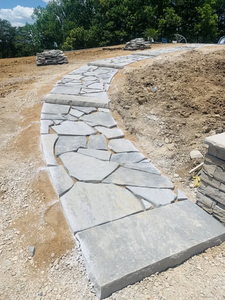 Professional garden landscaping experts serving Glasgow, KY - Ramos Landscaping