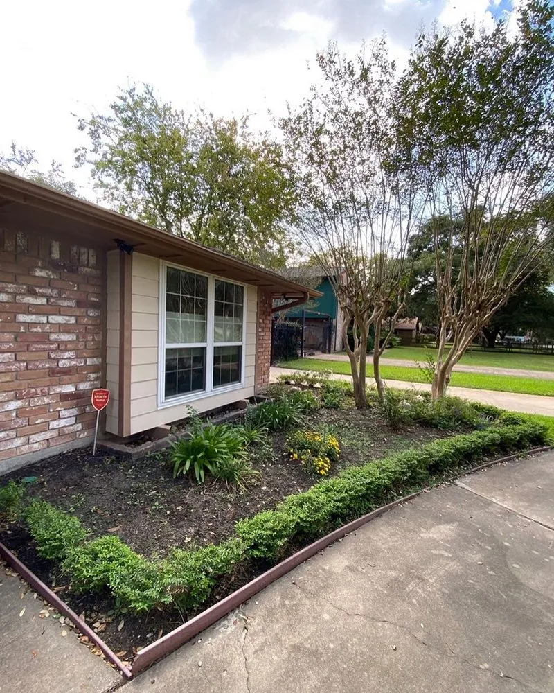 Affordable yard cleanup service in Houston, TX by Ramos Landscaping