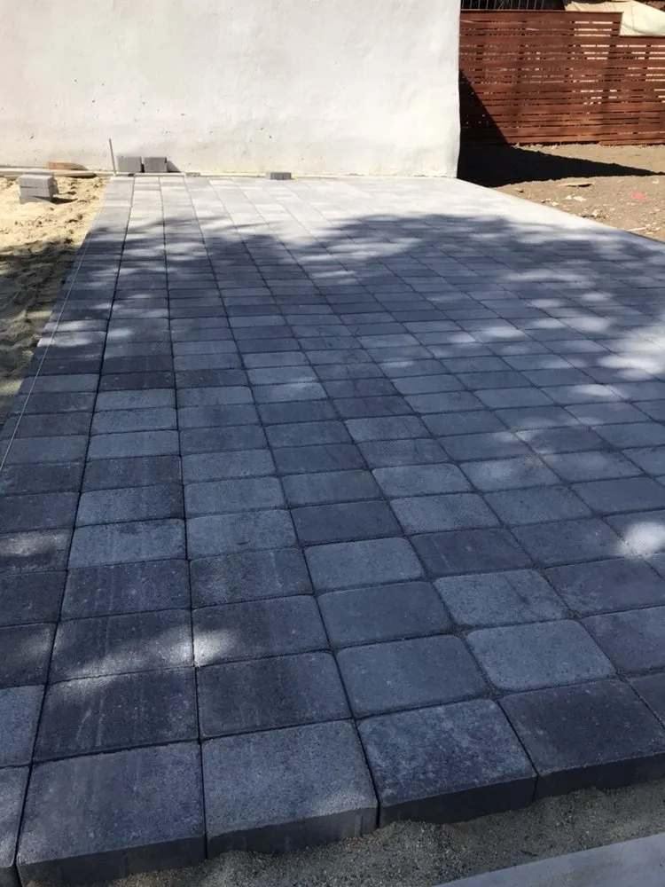 Affordable yard maintenance for residential properties across Los Angeles, CA - Ramos Landscaping