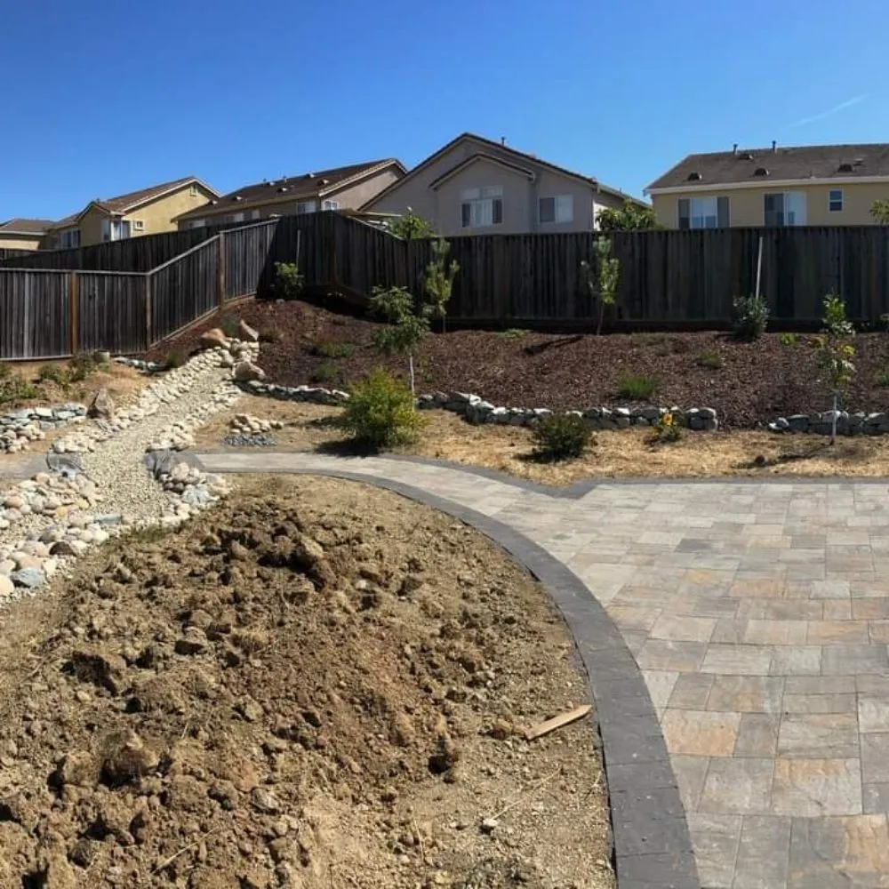 Custom yard cleanup service in San Leandro, CA by Ramos Landscaping