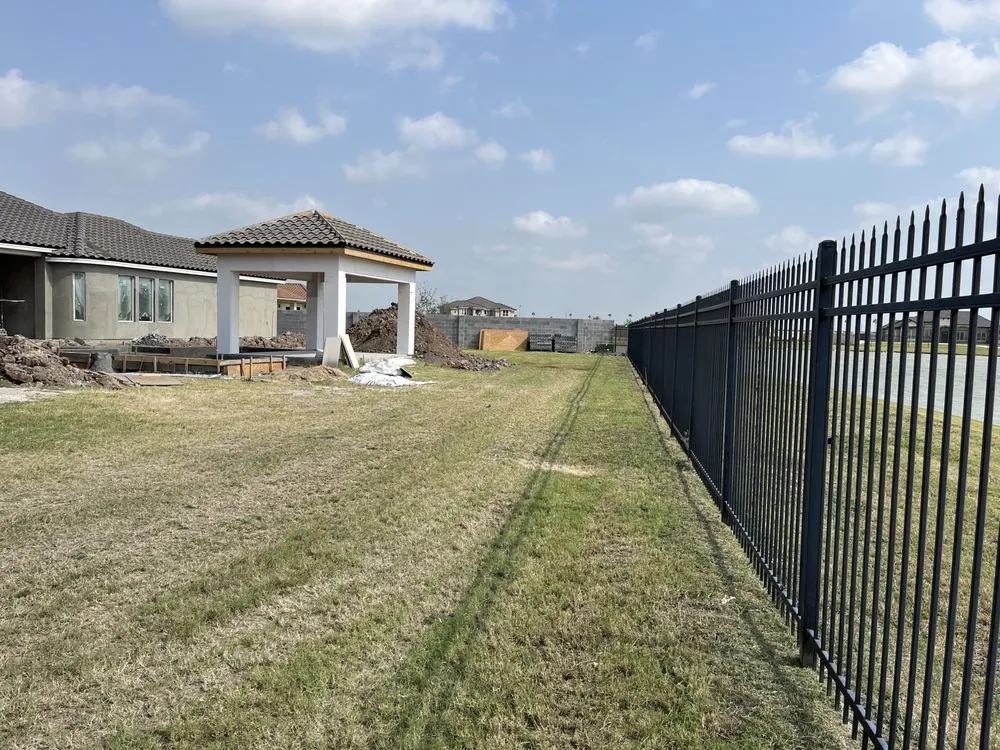 Top-rated garden landscaping experts serving Edinburg, TX - Ramos Lawn Services